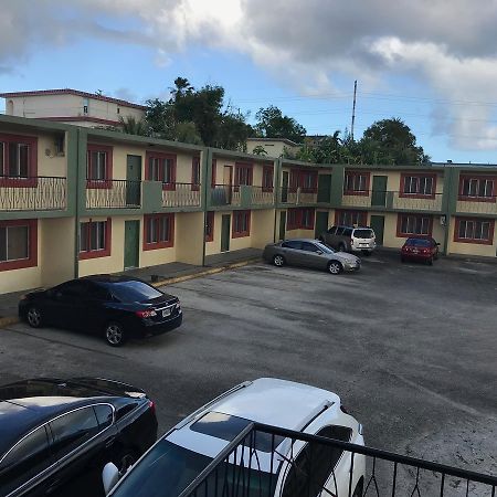 Pedro'S Place Tamuning Ngoại thất bức ảnh
