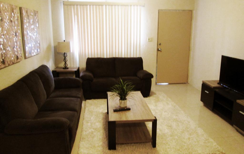 Pedro'S Place Tamuning Ngoại thất bức ảnh