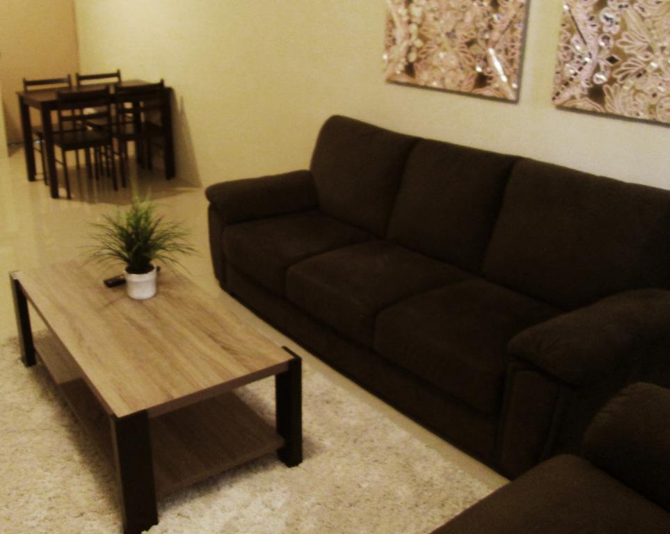 Pedro'S Place Tamuning Ngoại thất bức ảnh