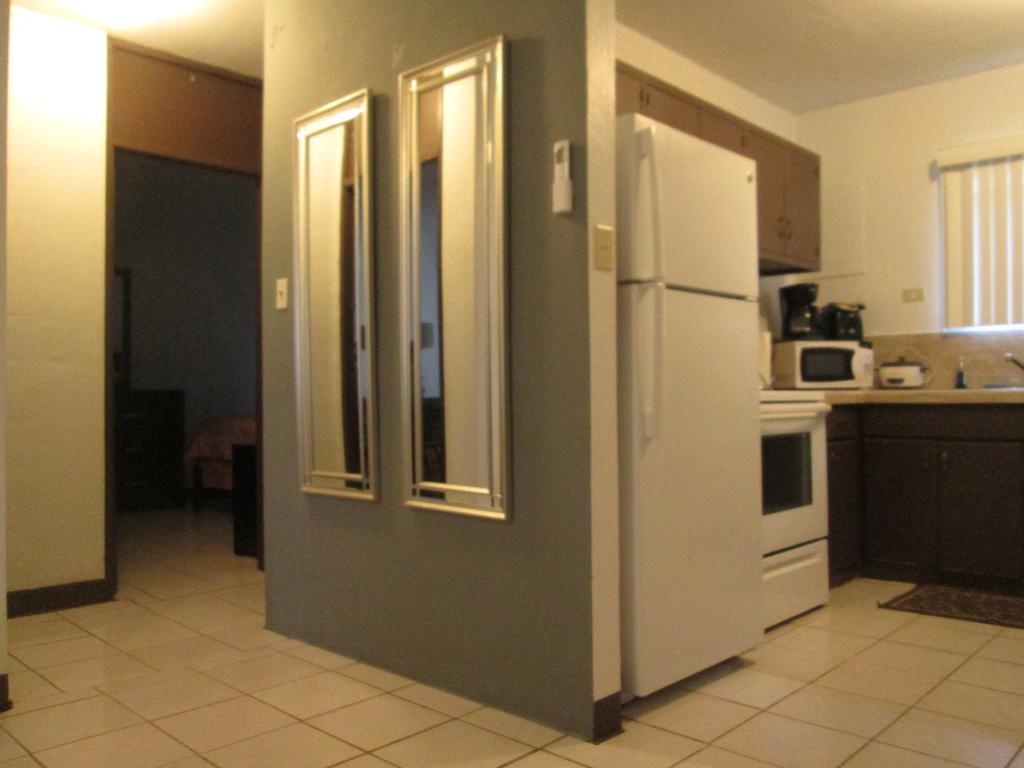 Pedro'S Place Tamuning Ngoại thất bức ảnh